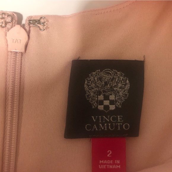 Pink sleeveless dress , Vince Camuto , Eye catching bow in back.  Very pretty - Picture 4 of 5